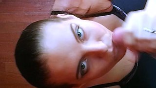 Amateur Teen Blowjob On Adult Webcam Show