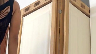 Stepmom Helps with Touch Photography