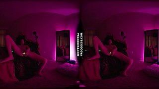 Josie Masturbating And Gaping Her Pussy With Glowsticks In The Dark