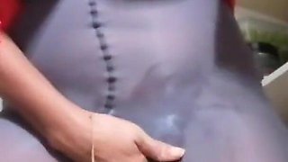 Busty MILF Gives Massive Squirt