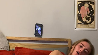 Goth teen fingers her virgin big ass on camera