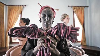 Pornstar trailer with talented Anuskatzz and Lily Lu from Dirty Dreaz