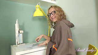 Irena Home Office Masturbation