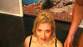 Ggg - Piss Queen Melanie Moon Blonde Bombshell Drenched