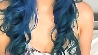 Halloween Party Dress up: Cross Dressing & Bi Encouragement From Your Girlfriend