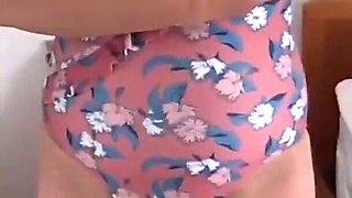I Shave My Big Hairy Pussy to Go to the Beach in a Bikini and Get the Cocks Hard
