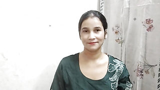 Step sister ko new dress dilwa kar jabar dasti pel diya