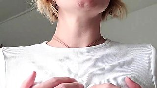 home made amateur blonde Masturbating