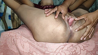 My Virgin Lips Moist And I Come Squirting For Penetrates His Stepbrother Fingers In Indian Homemade Xvideos