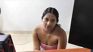 POV Boss Fucks His New 18-Year-Old Employee in Office - Homemade Rough Sex