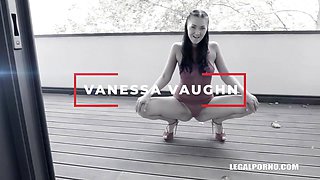 Vanessa Vaughn Enjoys Pissing Play Iv221