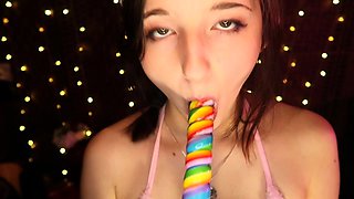 Amateur webcam babe dildo masturbation
