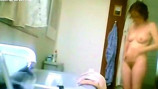 Stepmom's ruby hairy cunt (hidden camera)