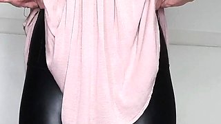 Blonde emo amateur solo masturbation