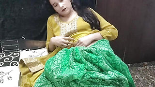 Soyi hui step sister ko nanga kar ke pel diya