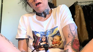 Creamy Orgasm on a Big Dildo