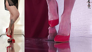 Red is back - Trampling Femdom Teaser
