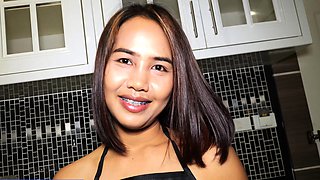 SEXY Thai MILF wife amateur porn video