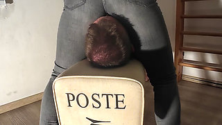 Jeans Facesitting