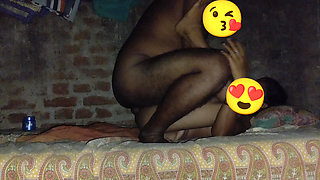 Saali ko ghar me bula ke boor chodne ke baad gand choda