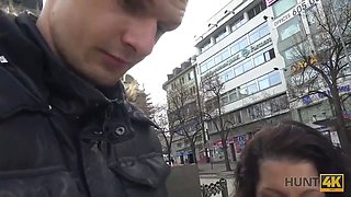 Hunt4k. fellow witnesses gf screwed on sofa for fat stack of cash