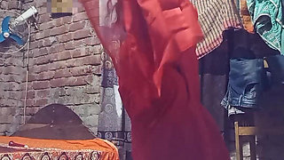 Hot Bhojpuri Strip Dance in Saree Desi Girl Slow Seduction
