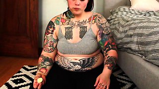 Sexy smoking hot brunette with big boobs and a fat rounf ass