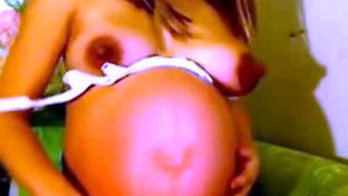 Pregnant Amateur with Big Tits on Webcam