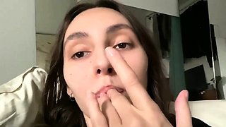 Mom's Creamy Pussy - A Solo Female Show
