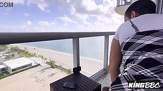 Short-Haired PAWG Gia Lovely Bouncing on Louie Smalls BBC for KingBBC