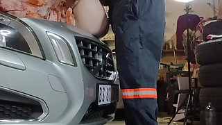 My Car Broke Down and Had a Horny Mechanic Helping Me to Fix the Car