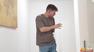 BBW Sofia Lee gets fucked in the gym