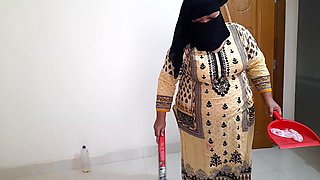 Hot Muslim Arab Maid Fucked by Owner