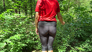 Just Fuck Sporty MILF Handjob in Park