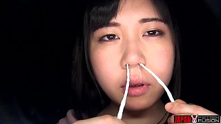 Ena Yuzuriha's Extreme Nose Presentation