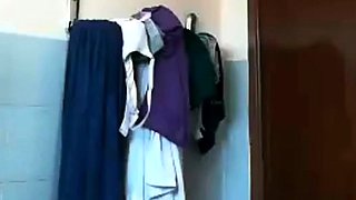 Desi Indian Bhabhi Full Shower Video Hiddencam Bath