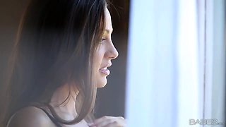 Babes - LUST ME - (Abigail Mac)