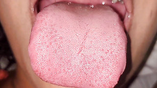 Giving piss juice and cum to my piss slave in the bed