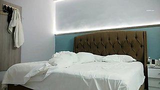 Horny fat arab housewife fingered on amateur hidden cam