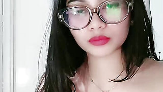 Accidentally her nipples were visible