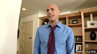 Shopaholic Pussy With Johnny Sins, Nikki Delano - Brazzers