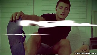Haydn Worships Diesel Until He Cums - Diesel