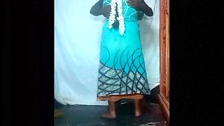 Desi Girlfriend Fucking in Village Home