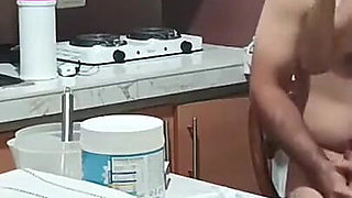 I Catch My Stepsister in the Kitchen Dancing Very Sexy Semi Naked -porn in Spanish.