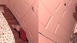 Stepdaughter Gets Fucked and Squirts on Stepdad's Dick