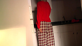 Hot solo girl masturbates from the kinky best view