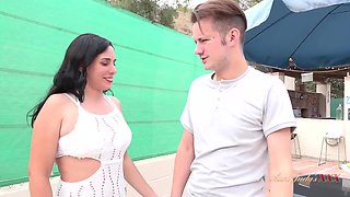 Milf Linda Del Sol Fucks The Pool Boy - Hd Porn 1080p