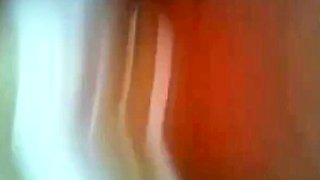 Deliciosa Madura se Masturba en el Trabajo