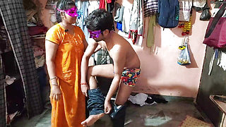 Desi Bhabhi fucked with the neighbor&#039;s boy
