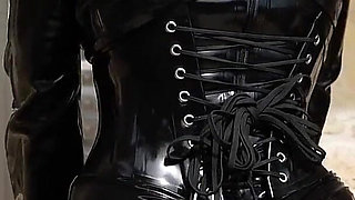 Helena Locke -facesitting Slave Training and Ass Worship Femdom